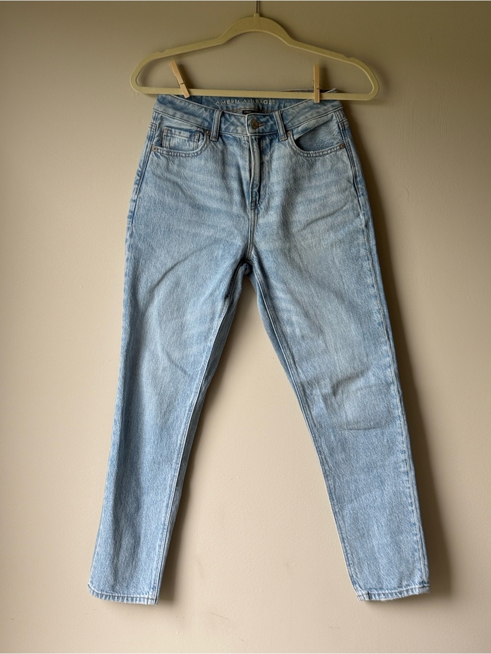American Eagle Outfitters Light Blue High-Rise Straight Jeans